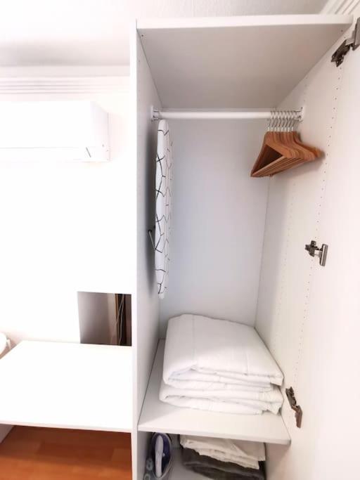 Erzsebet 5b Center 1 Db Bed Very Convenient בודפשט
