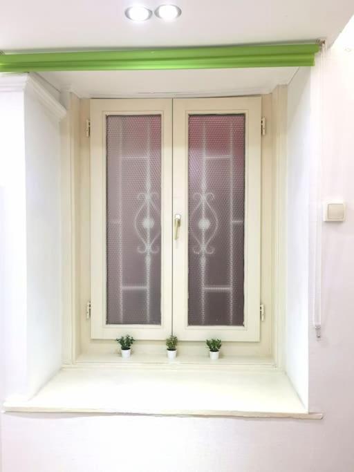 Апартаменти Erzsebet 5b Center 1 Db Bed Very Convenient *