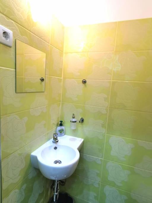 Erzsebet 5b Center 1 Db Bed Very Convenient